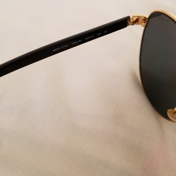 Versace Polarized Sunglasses - Picture 2 of 7